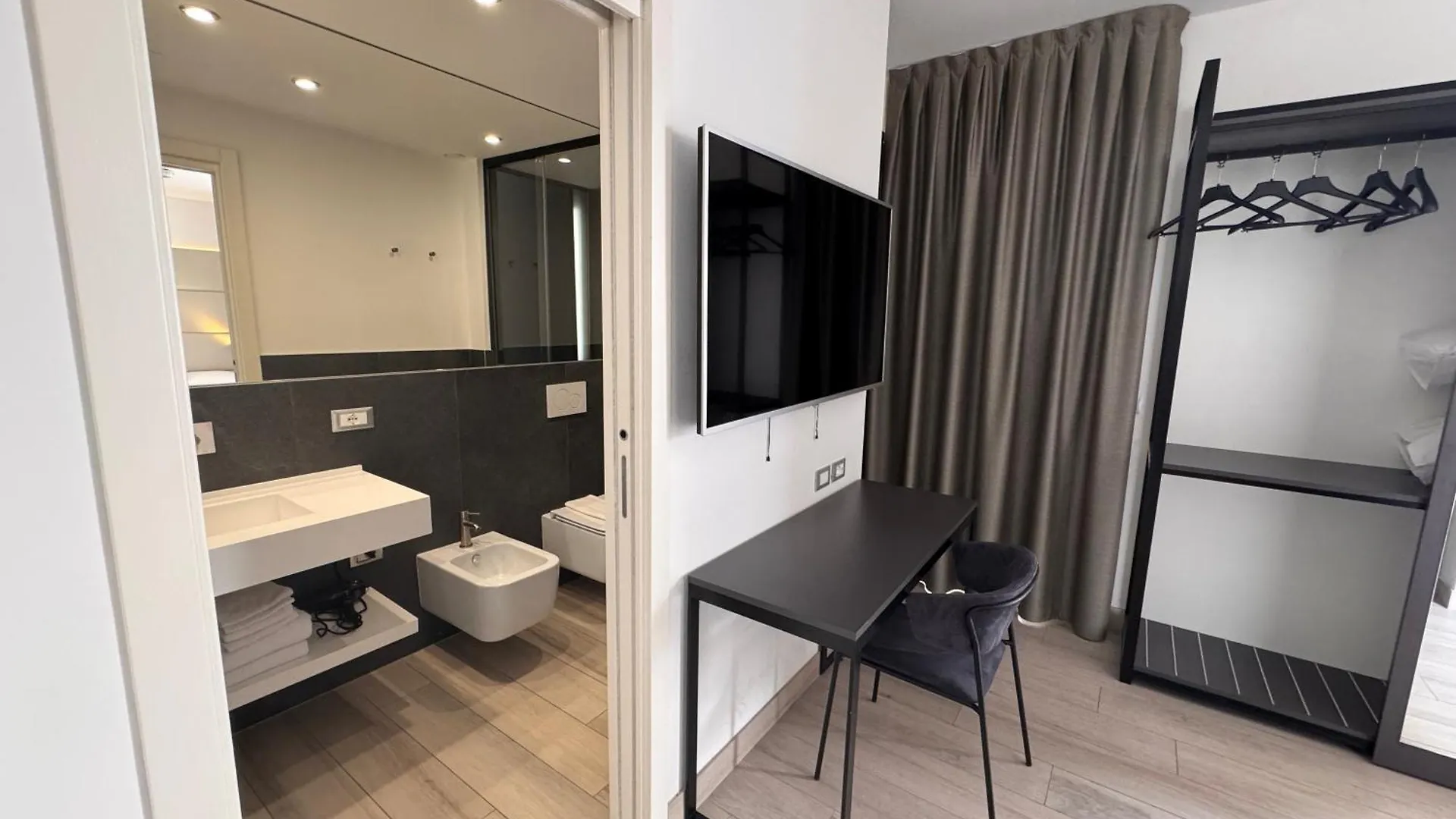 ביביונה Hotel Venice Beach Hvb 34 Lifestyle 4 Superior איטליה