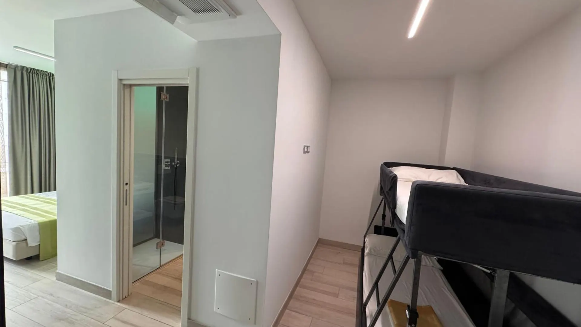 ביביונה Hotel Venice Beach Hvb 34 Lifestyle 4 Superior 4*,  איטליה