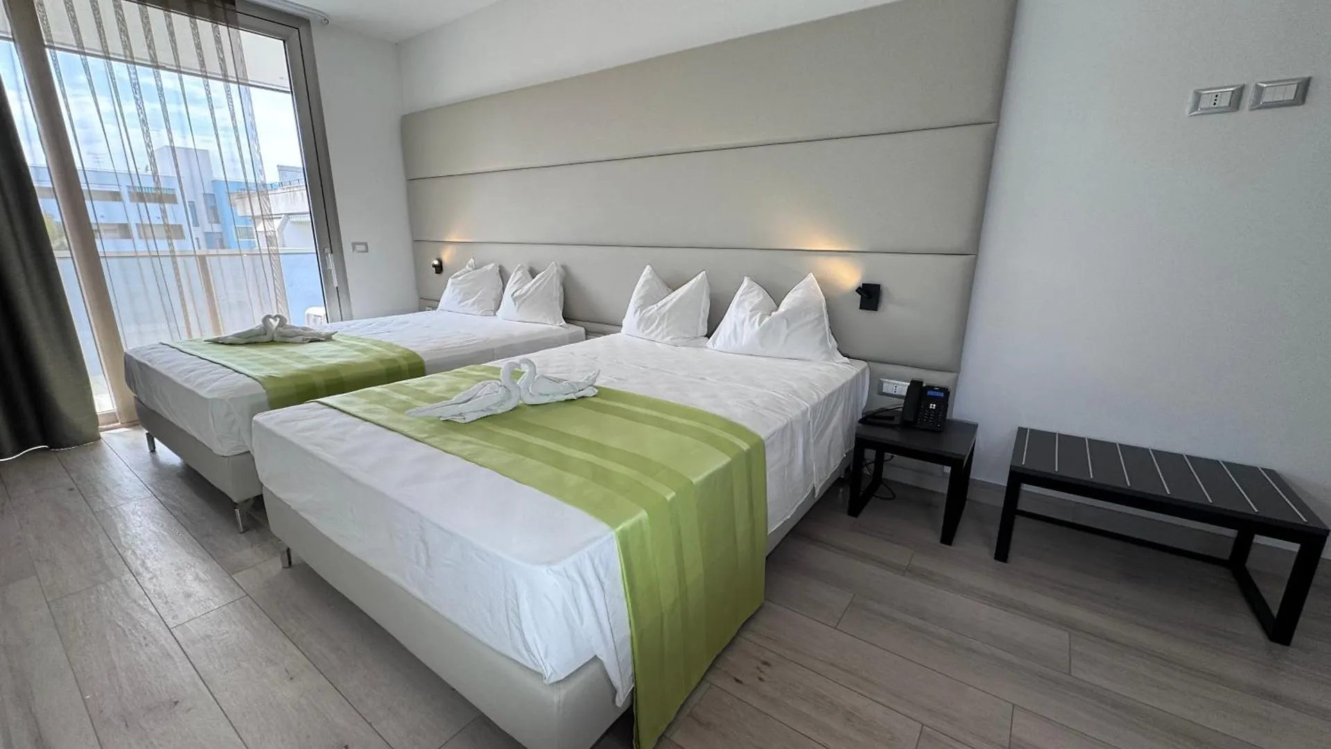 ביביונה Hotel Venice Beach Hvb 34 Lifestyle 4 Superior 4*,  איטליה